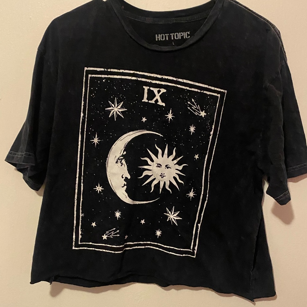 black hot topic short sleeve shirt